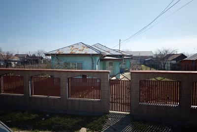 Casă cu 4 camere în Oreavul