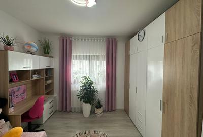 Bragadiru, strada Safirului, 3 camere - 14