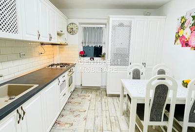 Apartament cu 3 camere decomandat, mobilat în Central - 9