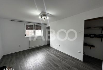 Casă cu 8 camere cu Teren 1195 Mp în Roșia - 9