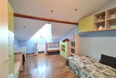 Casă cu 1 camere cu Canalizare în Central - 1