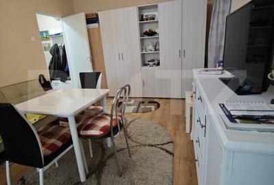 Apartament cu 2 camere semidecomandat, mobilat în Florilor - 2