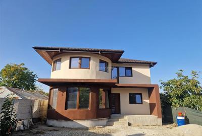 Casă cu 7 camere cu Teren 1000 Mp în Mihăilești - 12