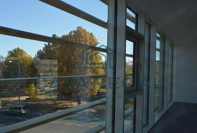Spațiu comercial, de 160 mp, în Cantemir - 6