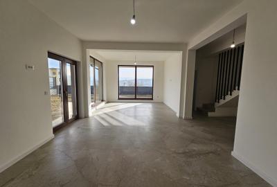 Manastirea Cetatuia-Hlincea, casa noua, finalizata, pozitie excelenta - 7