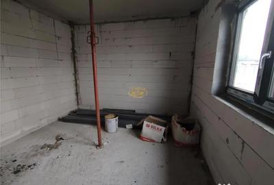 Casă cu 3 camere cu Teren 1690 Mp în Toplița - 10