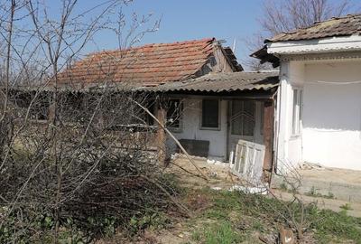 Casă în Vulturu - 5