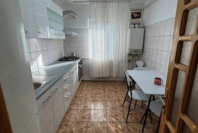 Apartament cu 3 camere în Central - 1
