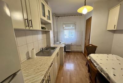 Apartament cu 4 camere decomandat în Vasile Aaron - 3