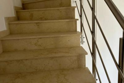 Vilă individuală P+1, 4 camere, 3 băi, 240 mp teren | Prelungirea Ghencea - 17