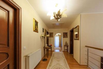 Casă de vanzare în Snagov | Lux, natură și confort absolut! Casă de vanzare în Snagov | Lux, natură și confort absolut! - 11