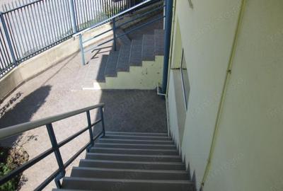 Spațiu comercial, de 600 mp, în Fratelia