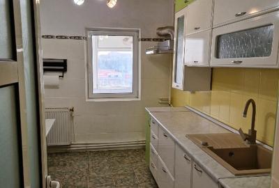 Apartament cu 3 camere decomandat, mobilat în Central - 8
