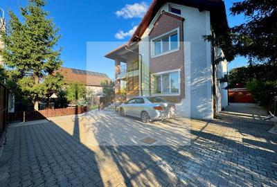 Casă individuală cu 8 camere cu Teren 1000 Mp în Bucium - 5