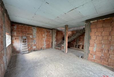 Casă cu 4 camere cu Teren 250 Mp în Vânători - 7