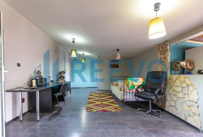 Spațiu comercial, de 430 mp, în Central - 67