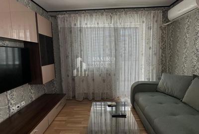 Apartament cu 2 camere decomandat, mobilat în Metalurgiei - 13
