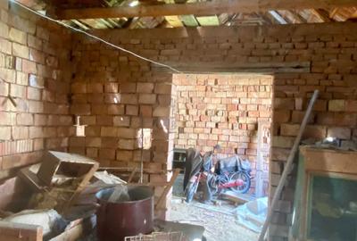 Casă cu 3 camere în Poiana Sibiului