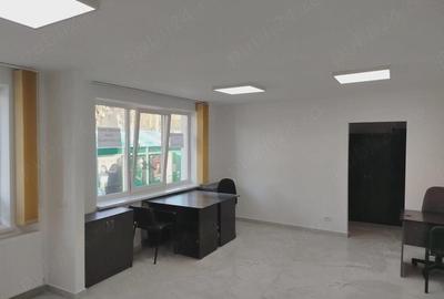 Spațiu comercial, de 46 mp, în Policlinica - 8