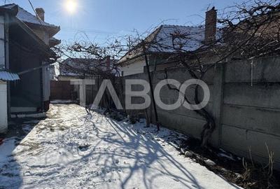 Casă cu 3 camere cu Canalizare în Piața Cluj - 8