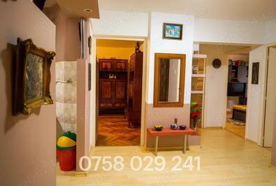 Apartament spa?ios cu 4 camere in Lupeni deal pentru locuit sau vacan?a - 1