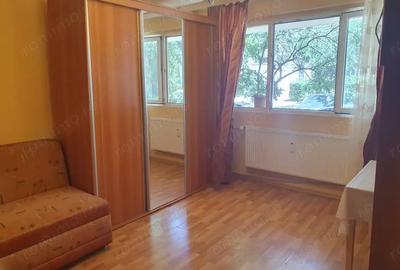 Vanzare-garsoniera-p din 4-Dr Taberei-Timisoara-Plaza-decomandata-libera-bl reabilitat-65500E - 1