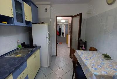 Vanzare apartament 4 camere, Ploiesti, Piata Mihai Viteazu - 1