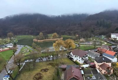 Inchiriez studio spatios in zona Noua lac - 1