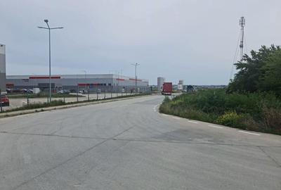 Teren de 25000 mp, în Lazu - 3