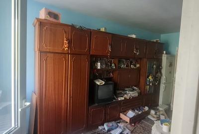 Garsonieră decomandată în 1 Mai - 1