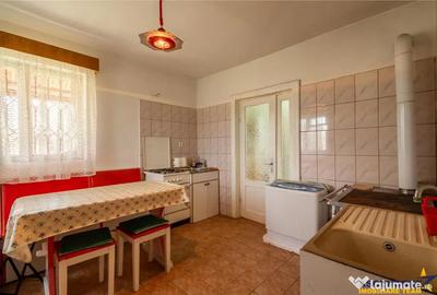 Casă cu 3 camere cu Garaj în Viperești - 11