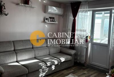 Apartament cu 3 camere semidecomandat, mobilat în Zimbru