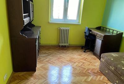 Inchiriez apartament cu 3 camere - 4