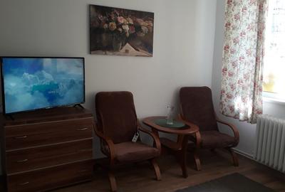 Vand apartament 2 camere, finisat, etaj parter inalt din 4,bloc caramida - 2