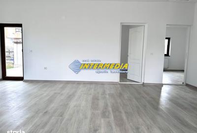 Casă cu 3 camere cu Teren 330 Mp în Micești