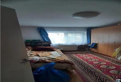 Apartament cu 4 camere, decomandat - zona Astra. - 3