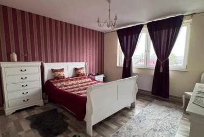 Casă cu 7 camere cu Teren 2000 Mp în Rădăuți - 4