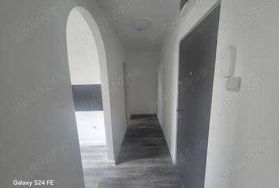 Garsonieră decomandată în Central - 7