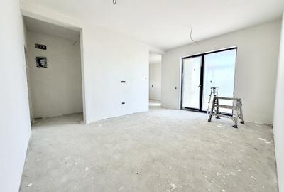 Apartament cu 2 camere semidecomandat în Moșnița Nouă