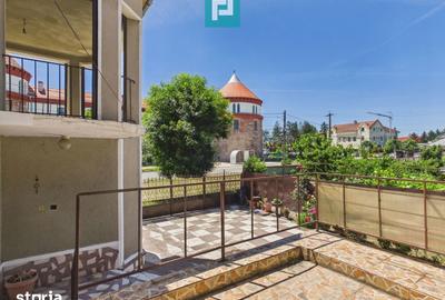 Casă cu 10 camere cu Teren 503 Mp în Central - 14