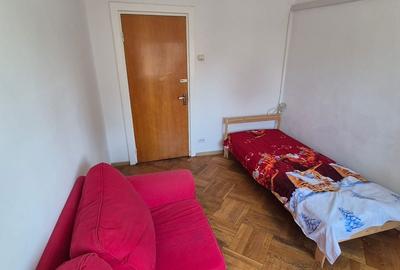 Apartament cu 3 camere decomandat în Tei - 16