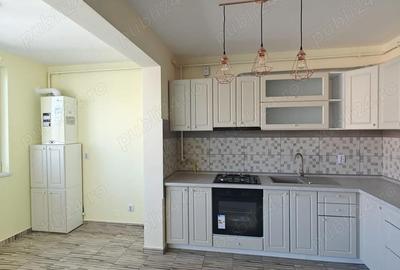 Apartament cu 3 camere semidecomandat în Florești - 1