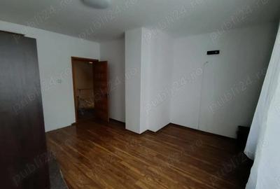 Casă cu Teren 300 Mp în Central - 8