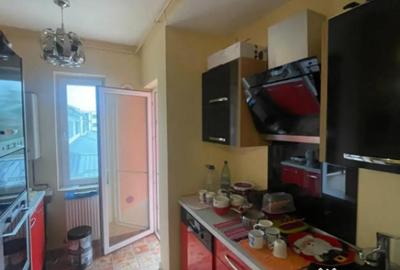 Apartament cu 3 camere decomandat, mobilat în Valea Borcutului - 1
