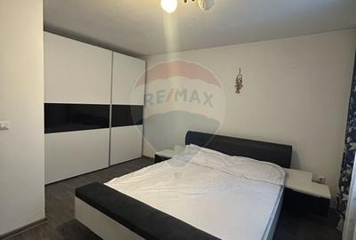 Apartament 3 camere de închiriat bloc nou lift în zona ultra Central - 7