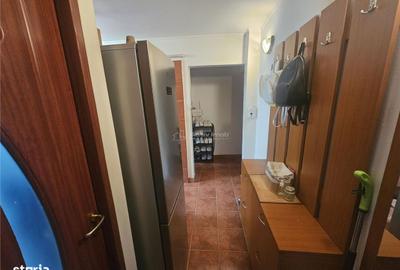 Apartament cu 3 camere, mobilat în Central - 9