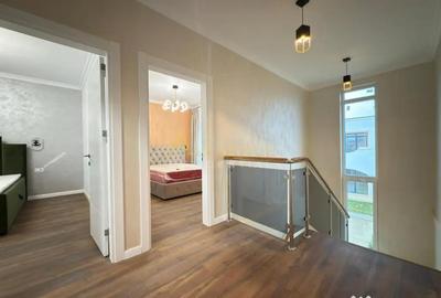 Casă cu 5 camere cu Teren 304 Mp în Berceni