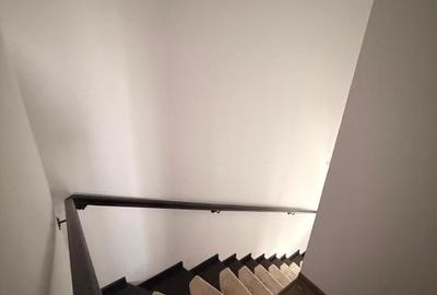 Casă individuală cu 3 camere cu Teren 150 Mp în Tractorul - 16