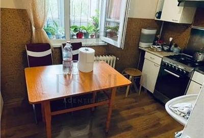 Apartament cu 3 camere decomandat, mobilat în Lipovei - 3