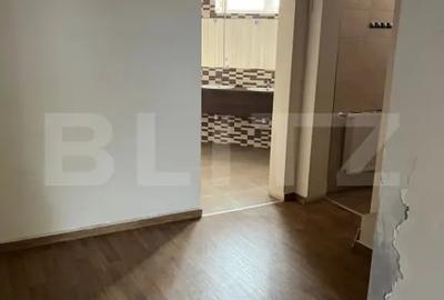 Spațiu comercial, de 400 mp, în Semicentral